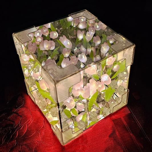 NoVa Tulip Flower Sea Cube Night Lamp